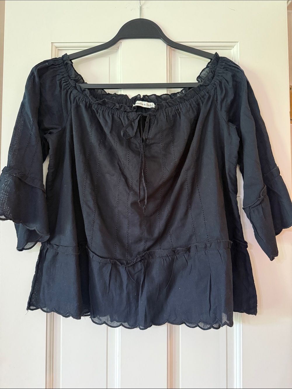 Abercrombie & Fitch Black Off-Shoulder Peasant Top